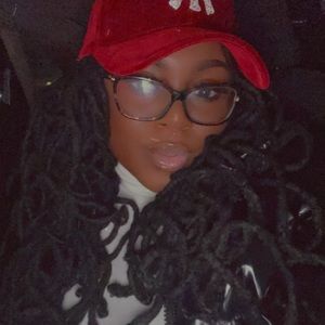 Meet your Posher, Legene